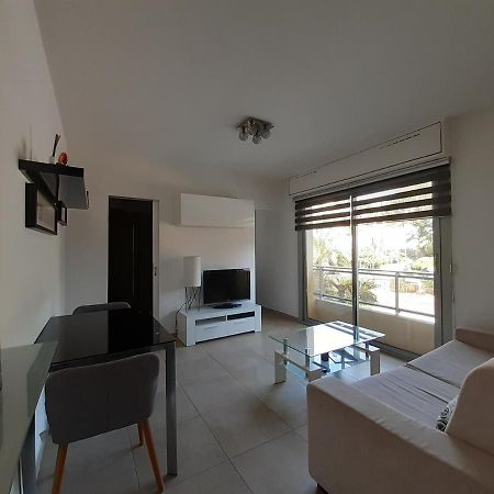 Joli Appartement Entre Menton Et Monaco Roquebrune-Cap-Martin Bagian luar foto