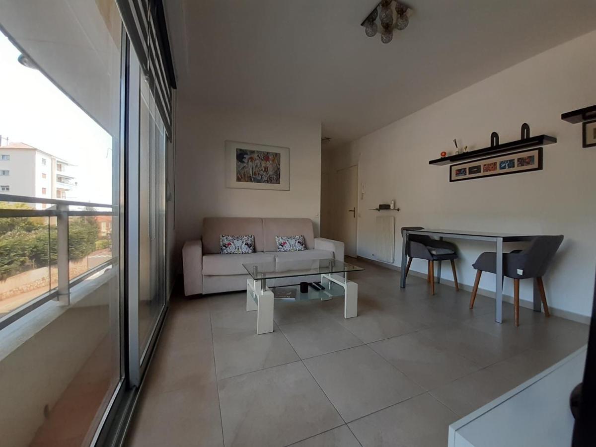 Joli Appartement Entre Menton Et Monaco Roquebrune-Cap-Martin Bagian luar foto