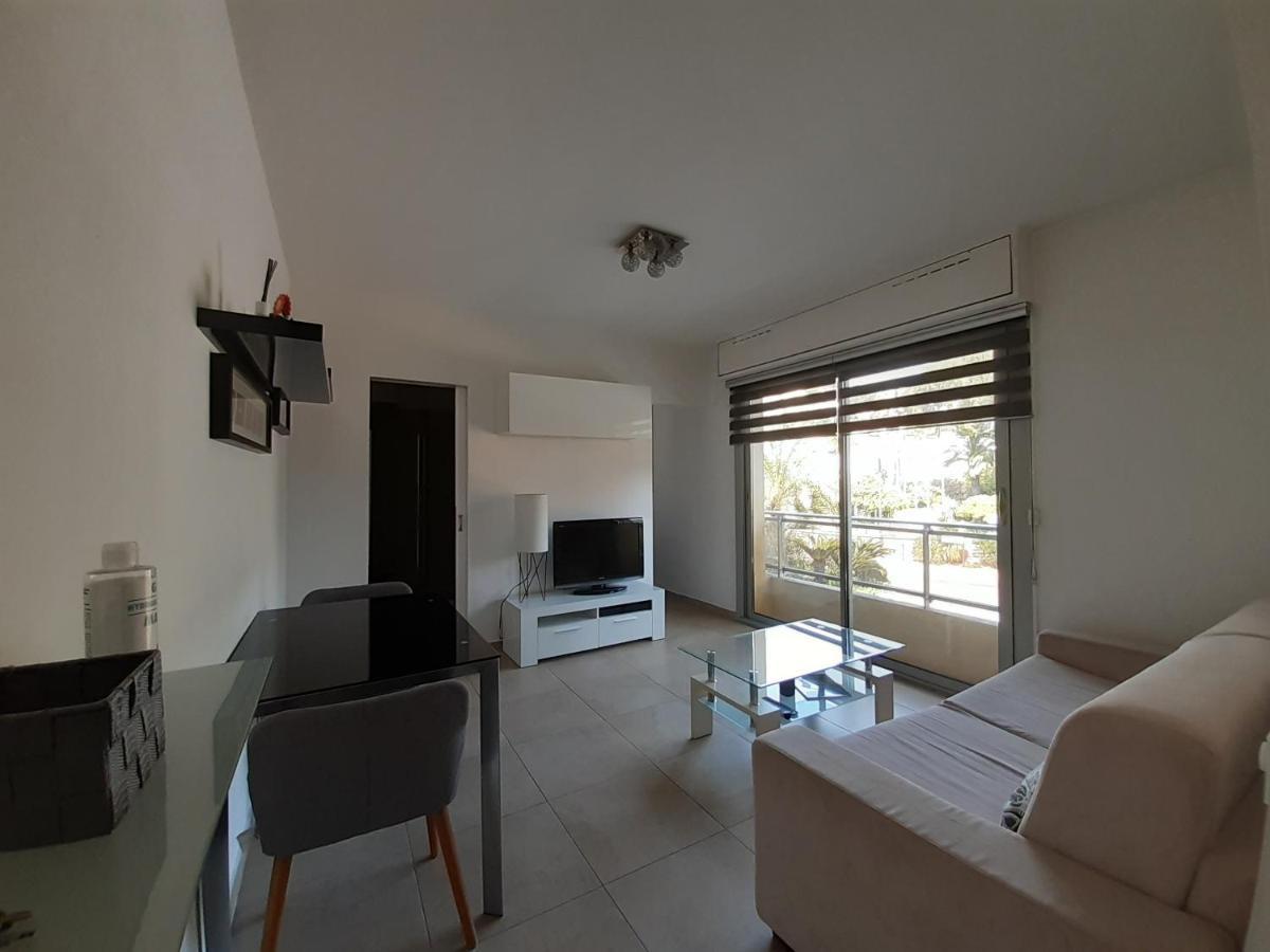 Joli Appartement Entre Menton Et Monaco Roquebrune-Cap-Martin Bagian luar foto