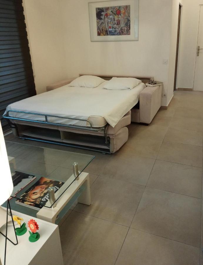 Joli Appartement Entre Menton Et Monaco Roquebrune-Cap-Martin Bagian luar foto