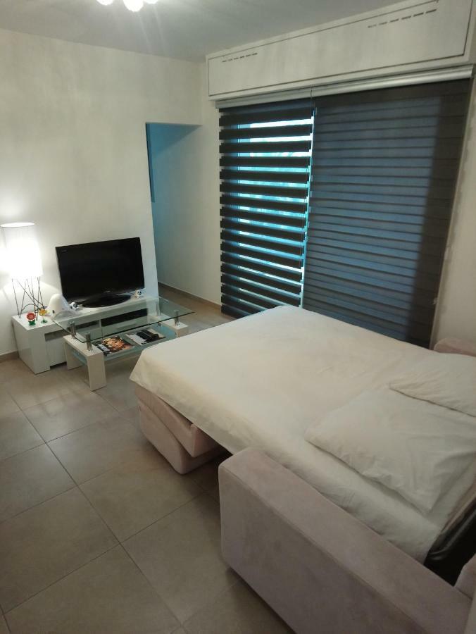 Joli Appartement Entre Menton Et Monaco Roquebrune-Cap-Martin Bagian luar foto