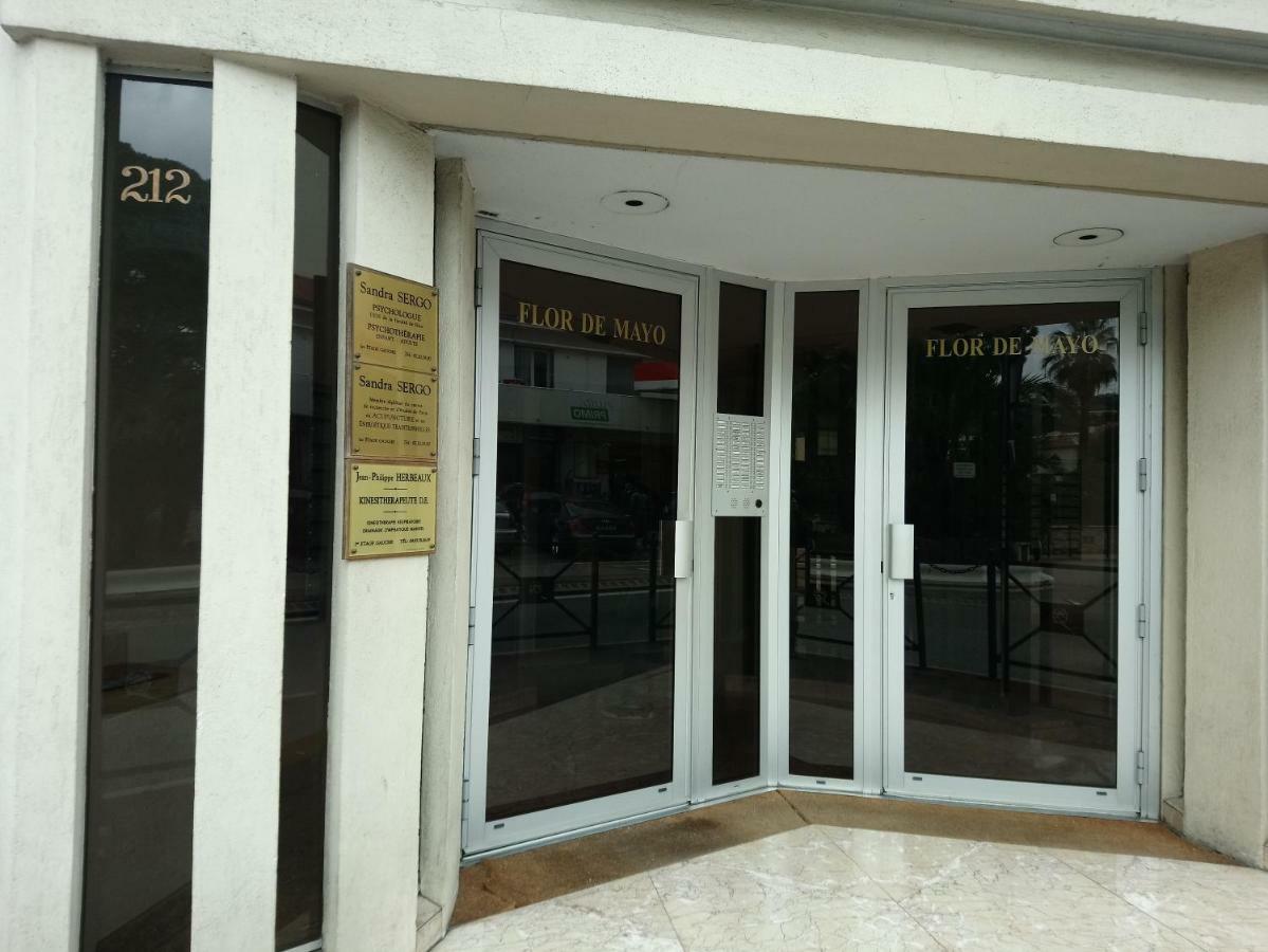 Joli Appartement Entre Menton Et Monaco Roquebrune-Cap-Martin Bagian luar foto