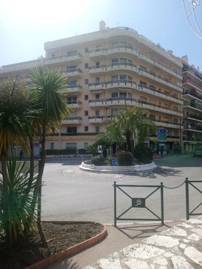 Joli Appartement Entre Menton Et Monaco Roquebrune-Cap-Martin Bagian luar foto